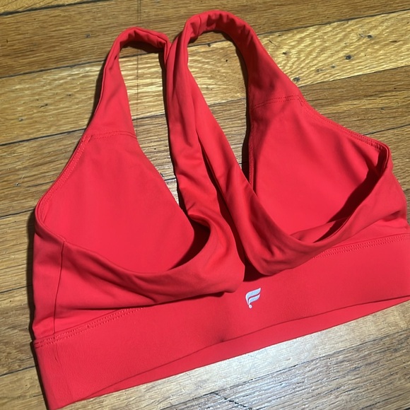 Fabletics Oasis Twist Sports Bra Medium Support in Red, size XS/S - Picture 9 of 11